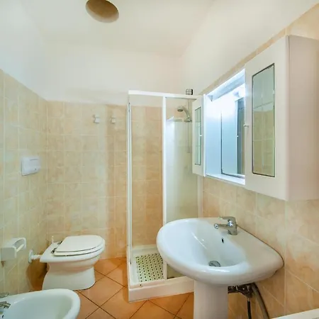 1 Bedroom Cozy In Isola Rossa