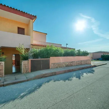 1 Bedroom Cozy In Isola Rossa
